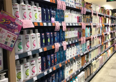 易平日化連鎖店 連鎖模式的創新與便民服務典范