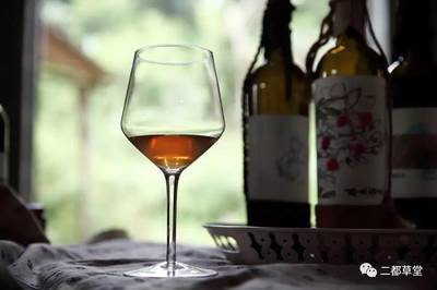 上虞二都楊梅目前的深加工產品,廣大梅農請收好,游客準備好手帕擦口水